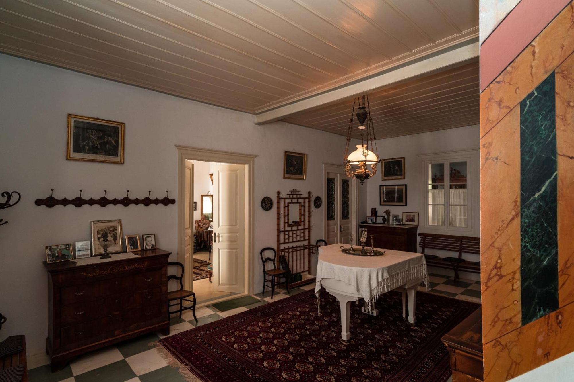 Rafalias Mansion Hydra  Zewnętrze zdjęcie